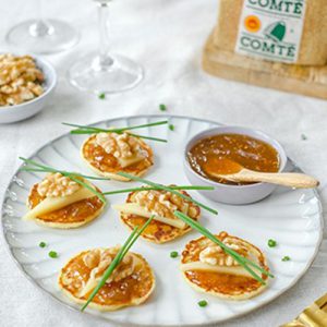 Blinis con queso Comté