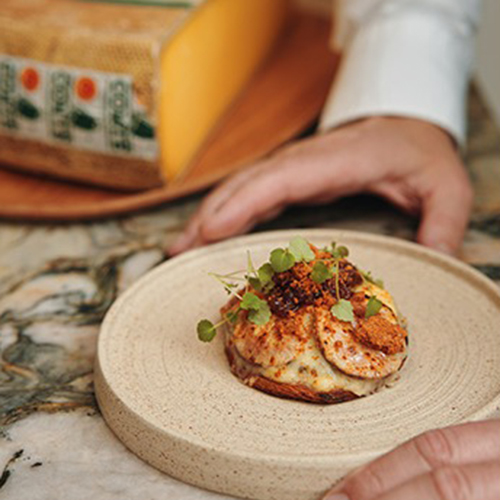 Hojaldre con queso Comté, higos y speculoos X Sven Ornelis