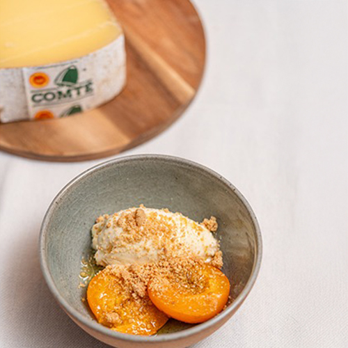 Comté DOP y helado de romero, albaricoques X Whoogy’s