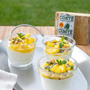 Mousse de comté, mango y fruta de la pasión